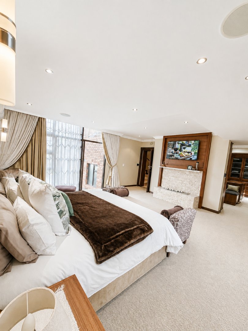 4 Bedroom Property for Sale in Wilkoppies North West